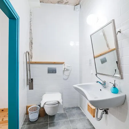 Eagle Eye מלון *