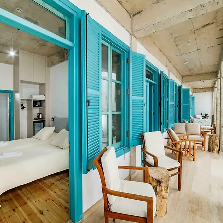 Eagle Eye Hotel *