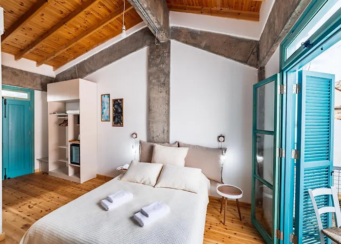 Eagle Eye Отель *